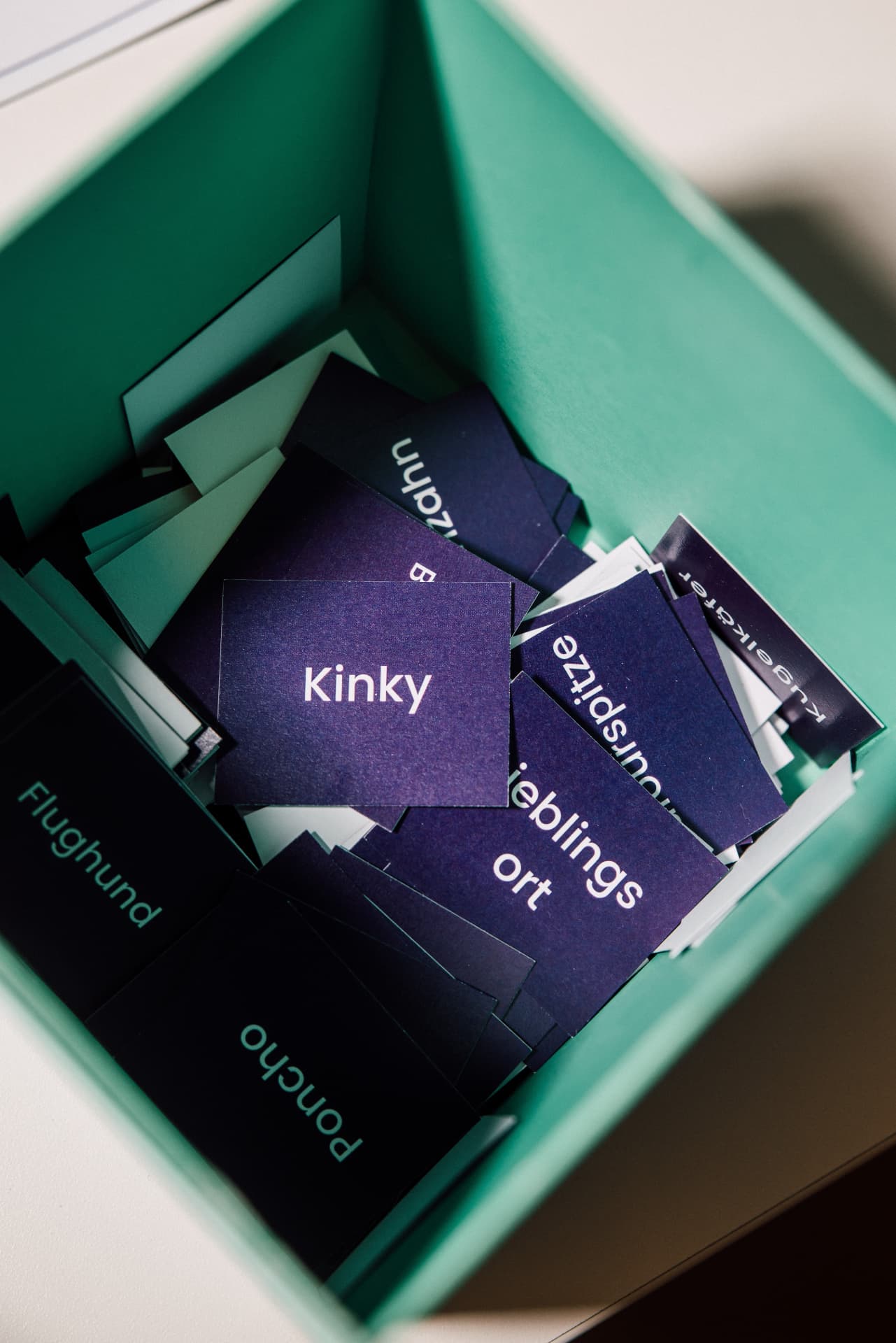Cartes noii dans leur boîte